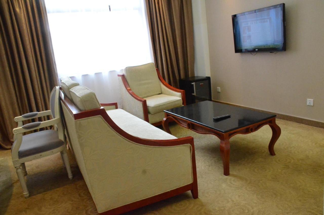 Soluxe Club International Hotel 나이로비 외부 사진